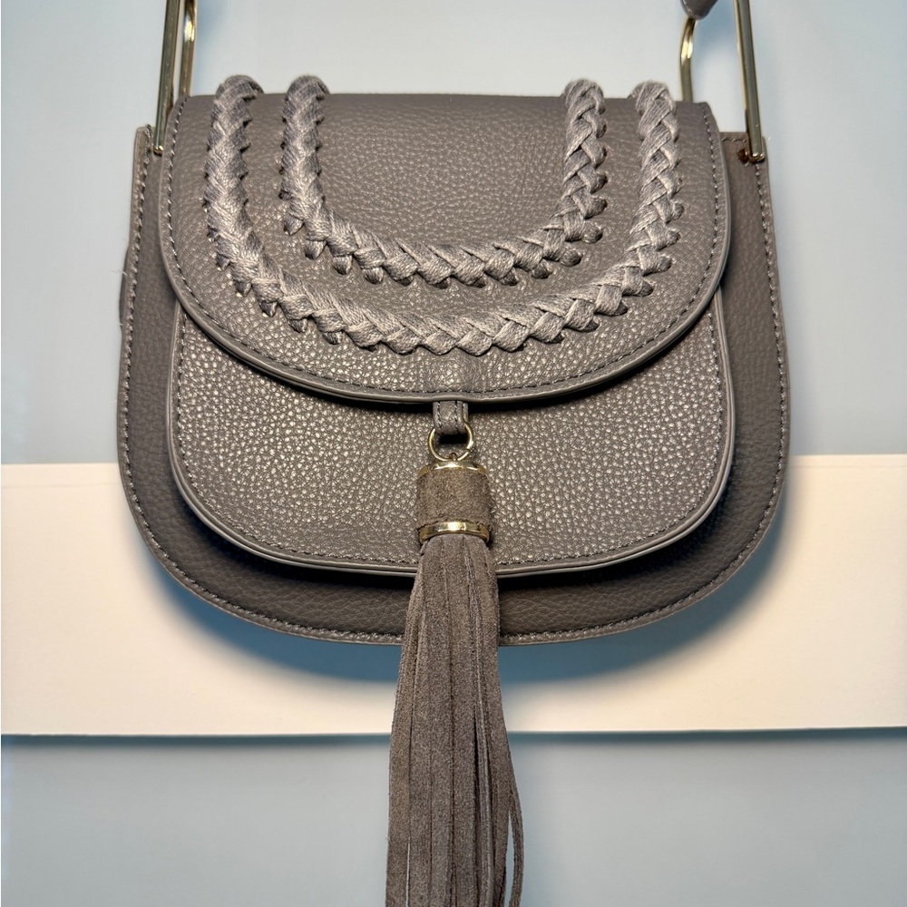Elegant Gray Braided Tassel Shoulder Bag - Picture 6 of 7